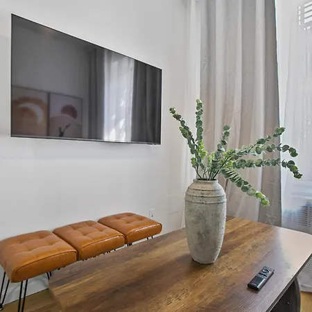 Apartment Designer 2 Bedroom Comfort Near Park