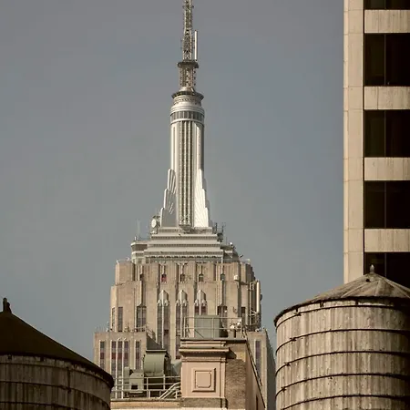 Newly Renovated At Club Quarters Times Square, Hotel New York