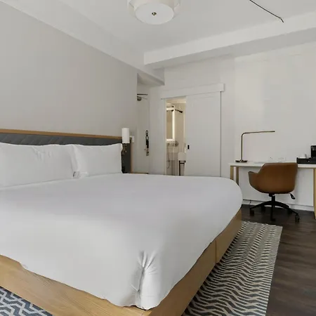 Newly Renovated At Club Quarters Times Square, 4*