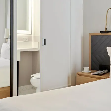 Newly Renovated At Club Quarters Times Square, 4* New York