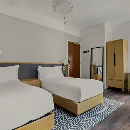 Newly Renovated At Club Quarters Times Square,