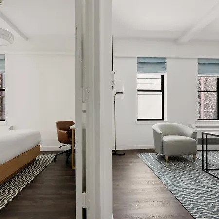 Newly Renovated At Club Quarters Times Square, Hotel 4*