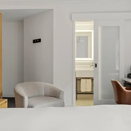 Hotel Newly Renovated At Club Quarters Times Square, New York