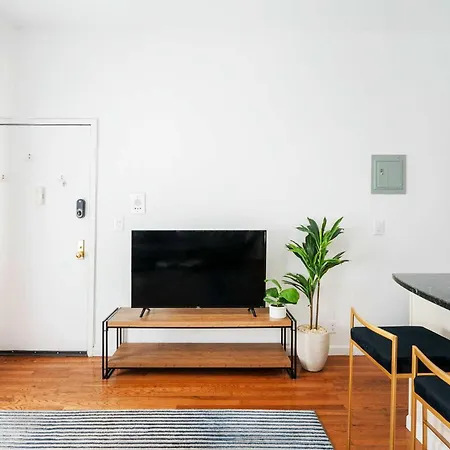 26-2b Gramercy Large 1br Wd In Unit Courtyard
