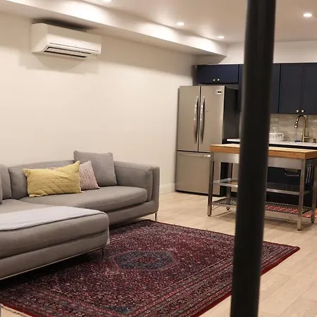 Private Loft Steps To Prospect Park & Trains New York