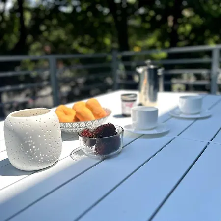 Apartment Serene Brooklyn Escape Near Cafes & Park, Sleeps 5 *