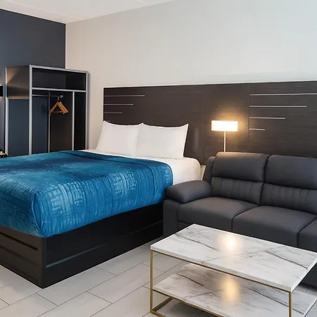Casa Azul Blu-ubs Arena Hotel 2*