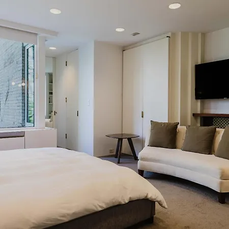Private Beautiful Townhome W Zen Garden Holiday home *