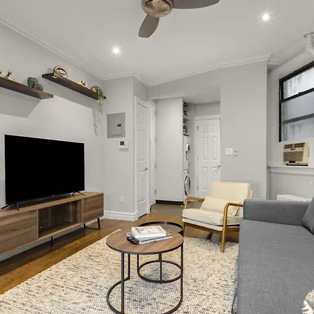 Apartment Stylish In Trendy East Village *