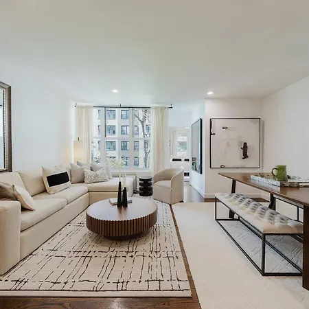 Designer In Diplomat District Apartment New York