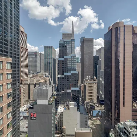 Chic Nyc Steps From Times Square With 2 Bedroom Apartment