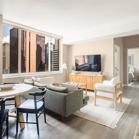 Apartment Chic Nyc Steps From Times Square With 2 Bedroom New York