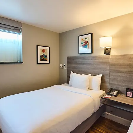 The Red Hook Hotel 3*