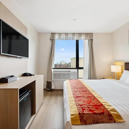 Hotel Ramada By Wyndham Flushing Queens