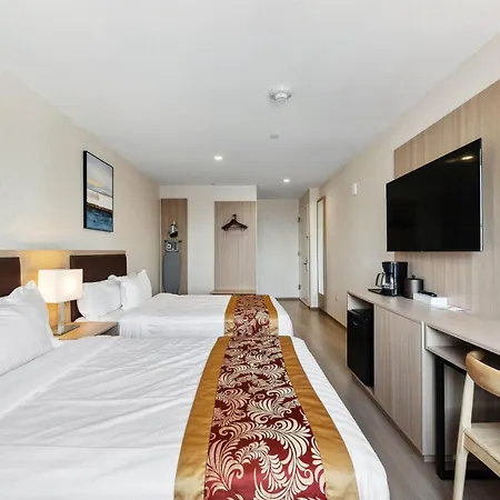 Ramada By Wyndham Flushing Queens Hotel 3*
