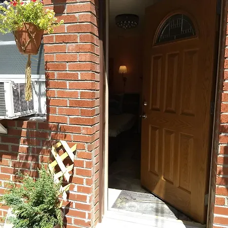 Guest house Cozy At The Heart Of Jackson Heights *