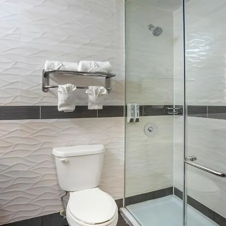 Hotel Red Roof Brooklyn - Flatbush Ave 3*