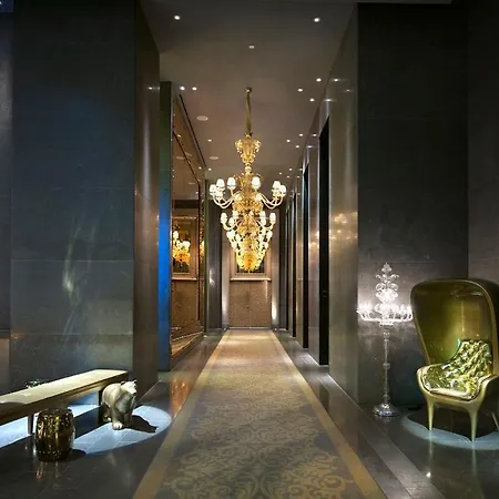 Global Luxury Suites At 95 Wall Apartment