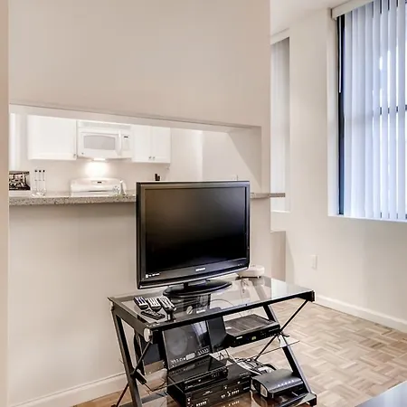 Global Luxury At 15 Park Row