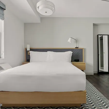 Newly Renovated At Club Quarters Times Square, Hotel 4*