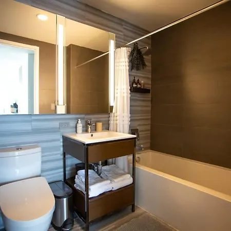 Modern Designer Stunning Hudson Views Corner Unit *