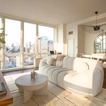 Modern Designer Stunning Hudson Views Corner Unit *