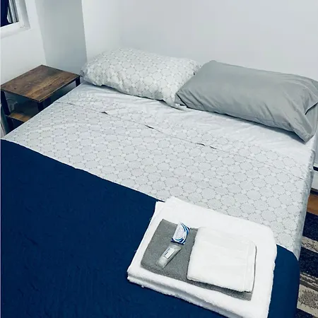 Cozy Shared With The Host In Saint Albans Ny * New York