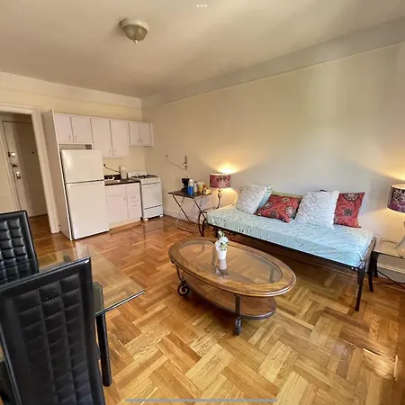 By Month Manhattan Apartment *