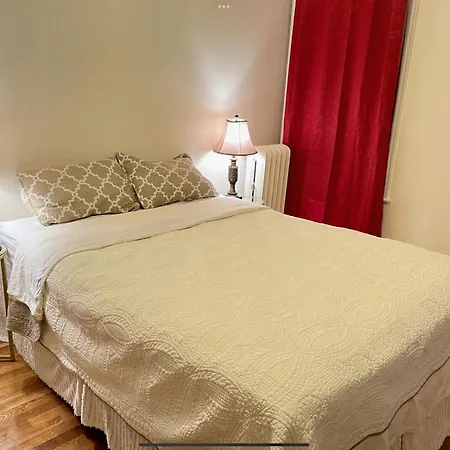 By Month Manhattan Apartment *