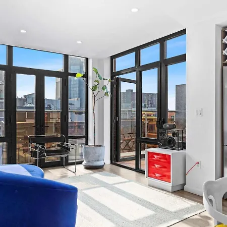 Apartment Space Age Soho Penthouse Private Balcony With Bbq *
