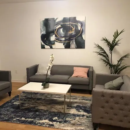 Holiday home Gw Bridge Elegant Vacation 2600 Sf New York