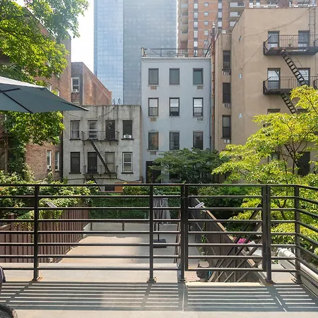 Little Manhattan 5 Min Walk To Times Square Private Bathroom World Cup 2026 Ready Homestay New York