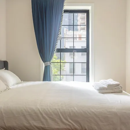 Little Manhattan 5 Min Walk To Times Square Private Bathroom World Cup 2026 Ready Homestay