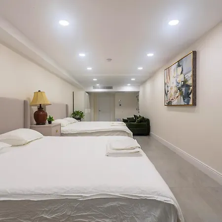 Little Manhattan 5 Min Walk To Times Square Private Bathroom World Cup 2026 Ready Homestay *
