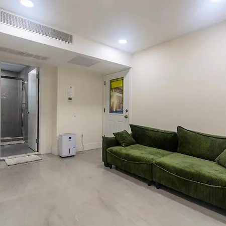 Little Manhattan 5 Min Walk To Times Square Private Bathroom World Cup 2026 Ready * New York