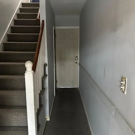 Apartment Your Away From ! Unit 2- 1st Floor New York