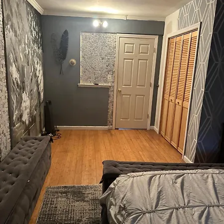 Apartment Your Away From ! Unit 2- 1st Floor