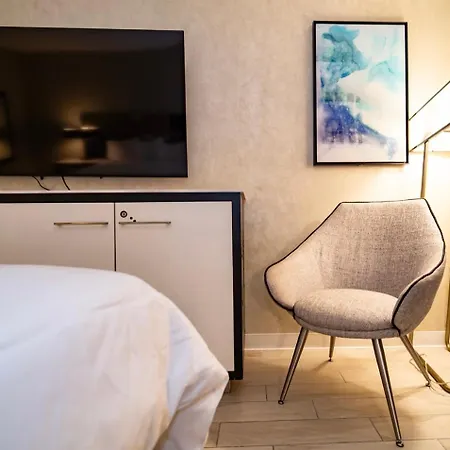 Nova Bronx Hotel New York