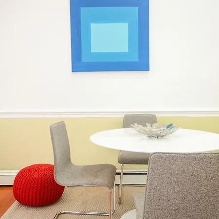 Apartment Massive  4 Bedroom 15min From Times Square