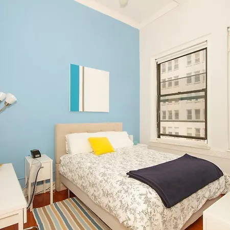 Massive  4 Bedroom 15min From Times Square Apartment