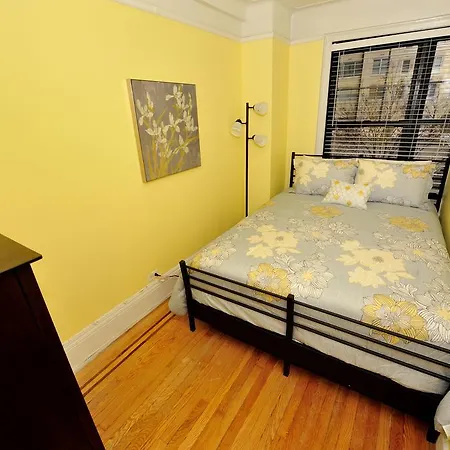 East Side 3 Bedroom And 2 Bathroom Apartment New York