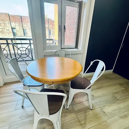 Prime Stylish Three Bedrooms Apartment