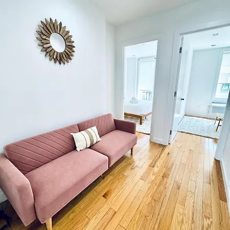 Prime Stylish Three Bedrooms *