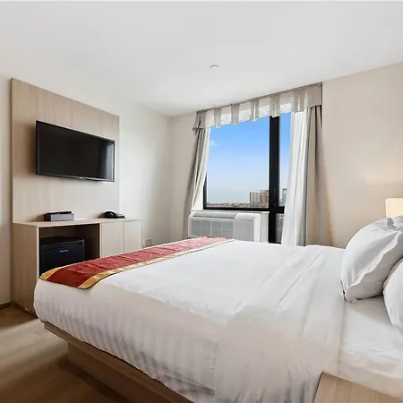 Ramada By Wyndham Flushing Queens Hotel New York