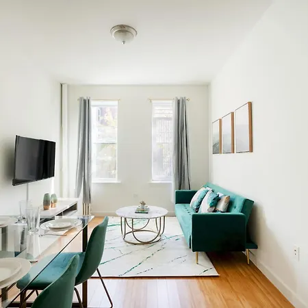 Contemporary 1 Bedroom In Nyc