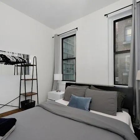 Furnished In Nyc, June To Aug 90 Days Required Apartment *
