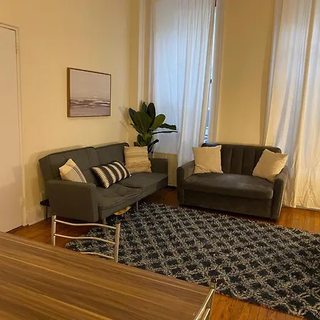 Apartment 5 Bedroom 2 Bath I Full Floor I Midtown New York