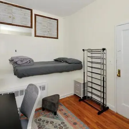 Amazing Upper East Side Studio! Epic Location!, June To Aug 90 Days Required Apartment *