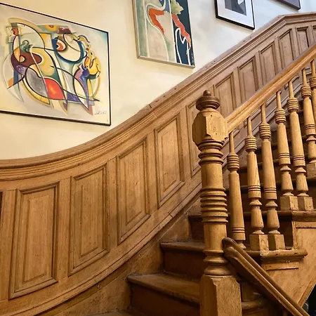 Harlem Brownstone Apartment