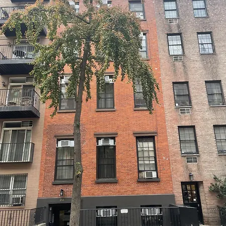 Bed & Breakfast Interfaith 21st Street *